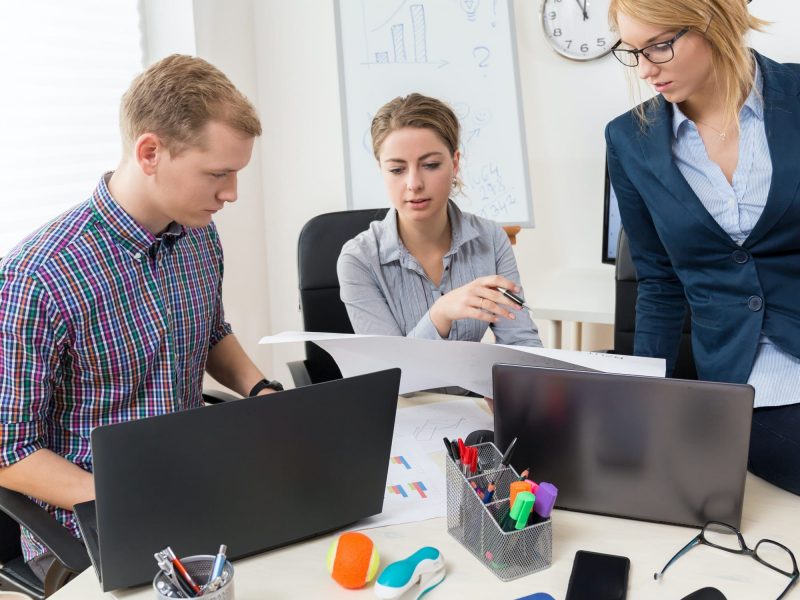 working-together-in-the-office.jpg